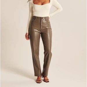 Abercrombie and Fitch-28/6- Vegan Leather 90s Straight Pants